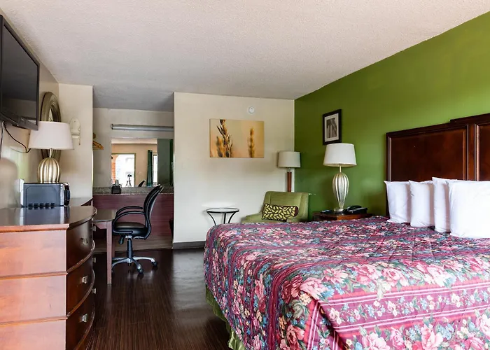 Deluxe King Room
